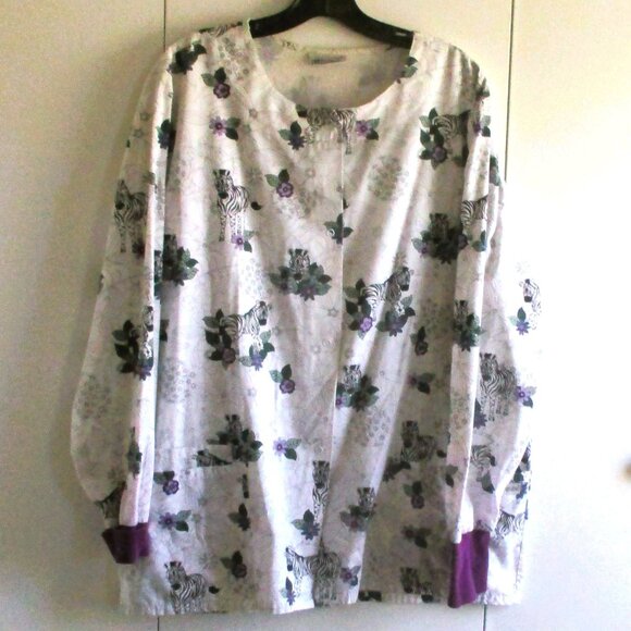 Ua Scrubs Uniform Advantage Zebra & Floral Print Long Sleeve Scrub Top XL - Picture 1 of 5